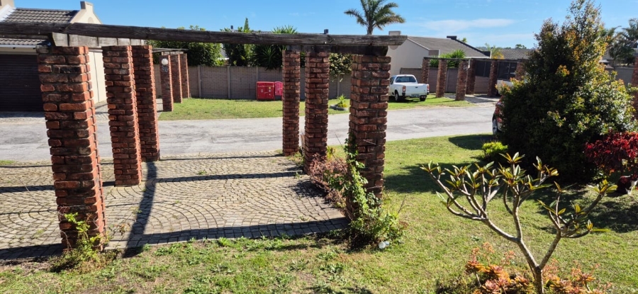 2 Bedroom Property for Sale in Kabega Park Eastern Cape